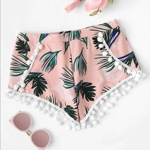 Pink Floral Pom Pom Shorts- ROMWE